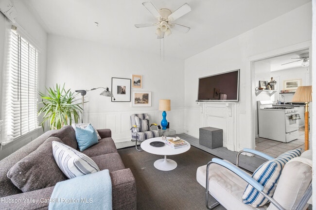 Photo - 516.5 State St