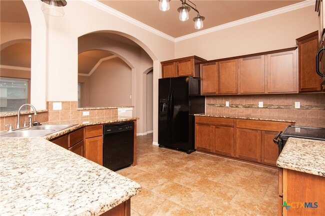 Photo - 704 W Gemini Ln