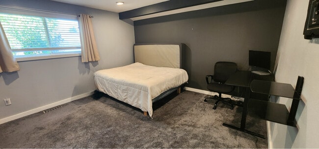 Building Photo - 4213 S 185th St Rental