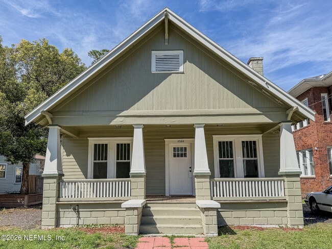 Building Photo - 2589 Post St