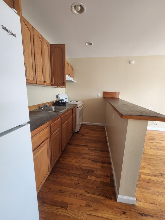Photo - 645 Washington Ave Unit 2
