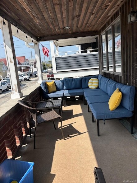 Photo - 44 Oswego Ave