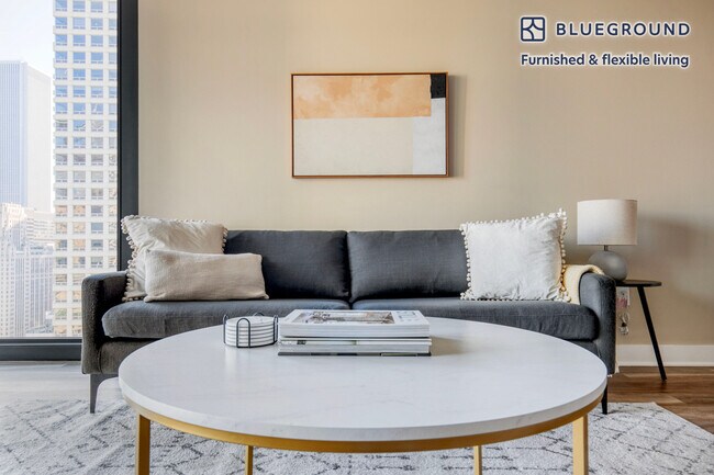 Photo - 505 N State St Unidad FL31-ID1008