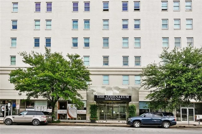 Building Photo - 1205 St Charles Ave Rental