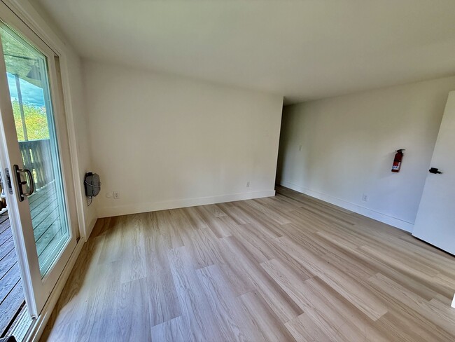 473 Maple St Unit 5