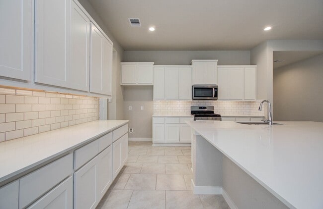 Photo - 28511 Eli Eagle St