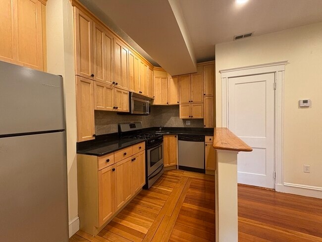 Photo - 191 Winthrop Rd Unidad 6