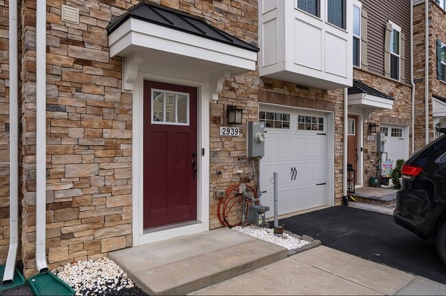 Photo - 2939 Shaws Rd