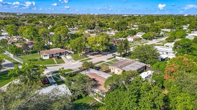 Photo - 921 NW 14th St
