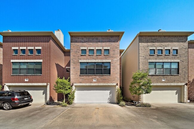 Building Photo - 650 Westcross St Rental