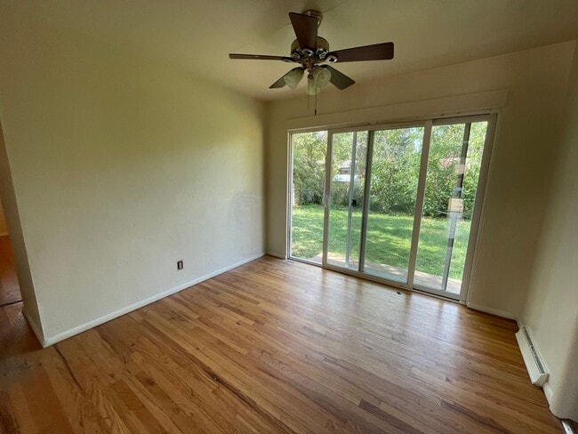 Photo - 3-Bedroom Standalone Home with Fenced Yard...