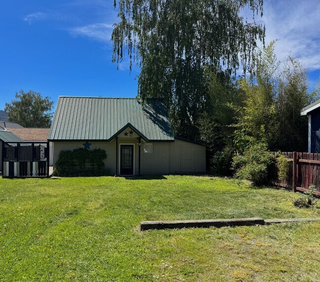 Charming 1-Bedroom Home – All Utilities In... - Charming 1-Bedroom Home – All Utilities In...