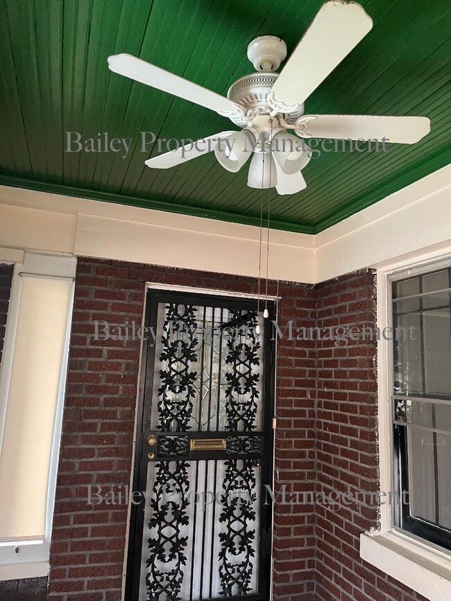 Photo - 119 N 44th St