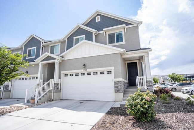 Photo - Upgraded Pet Friendly Lehi townhome