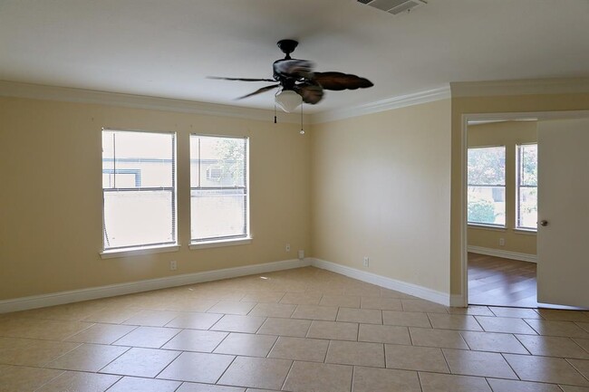 Photo - 2909 Donnell Dr