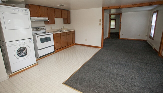 Photo - 547 Layman Ave Unit Apt. 4