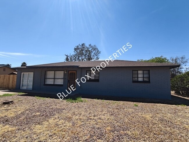 Building Photo - 5674 E Eastland St