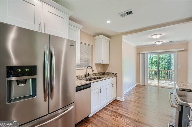 Photo - 2534 Niskey Lake Rd SW