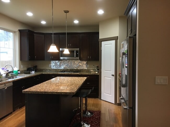 Photo - 2407 SW Roxbury St