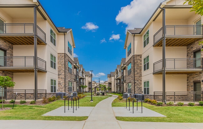 Photo - Timbers at Hickory Tree