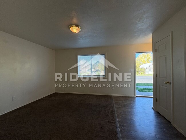 Photo - 345 S Byron Ave Unit 7