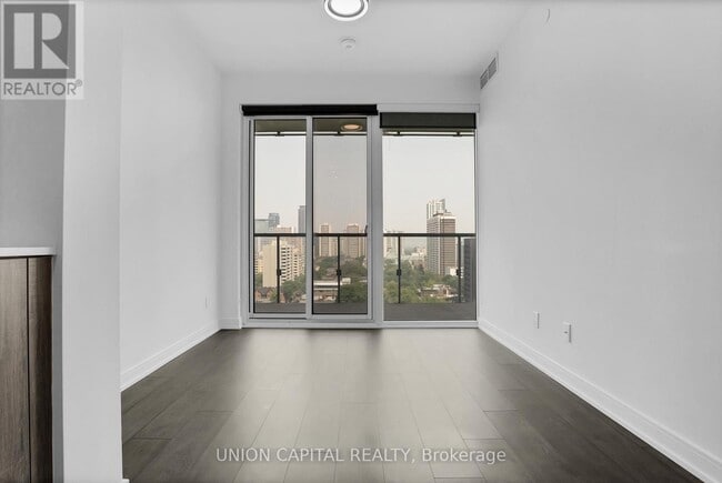Photo - 3 Gloucester St Unit 1704