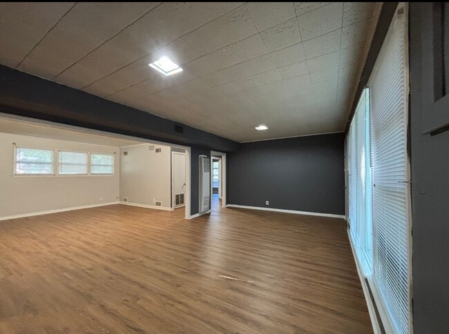 Photo - 1408 University Ave