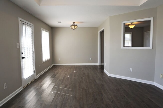 Photo - 3 Bed 2 Bath Home in Valley View District