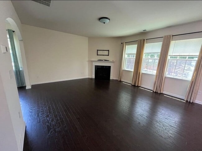 Photo - 10516 Ebbets Rd