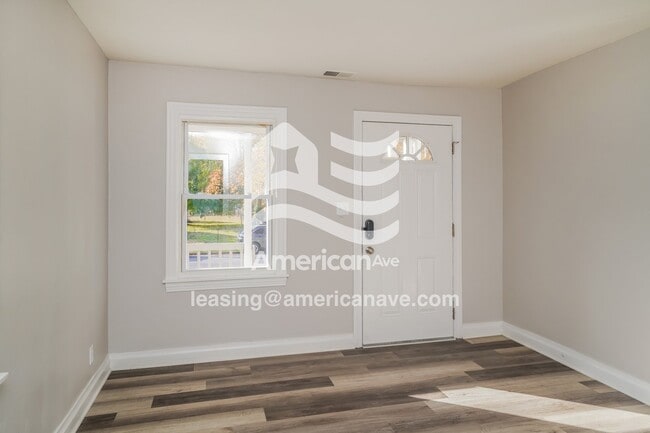 Photo - 205 N 39th St