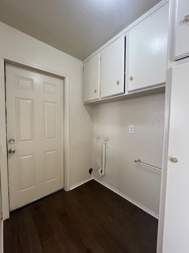 Photo - 770 Apartment Unit #B