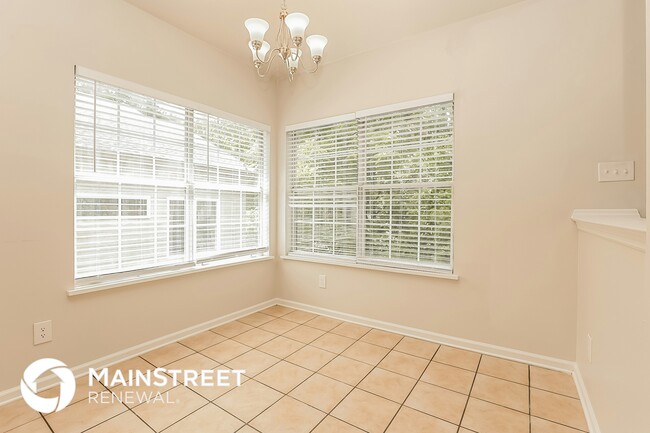 Photo - 1212 Pineview Ln