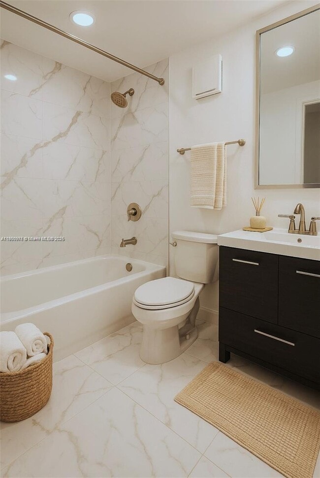 Photo - 10835 SW 112th Ave Unit 206