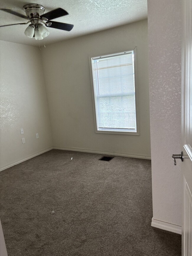 Photo - 3102 Wild Red Rd