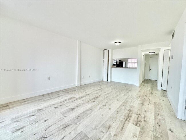 Photo - 19751 SW 114th Ave Unit 349