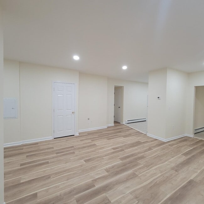 Photo - 228 Orchard St Unit 1