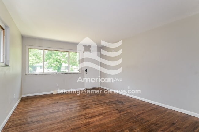 Photo - 1212 Reale Ave