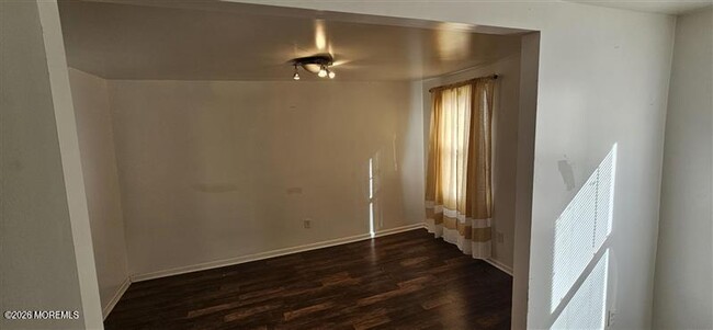 Photo - 402 W Green St