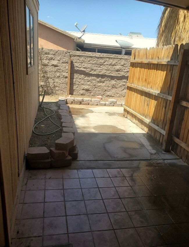 Secluded outdoor area - 5055 Arvada Way Unit Arvada