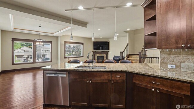 Photo - Wonderful 5 bedroom home in the Renton Highlands