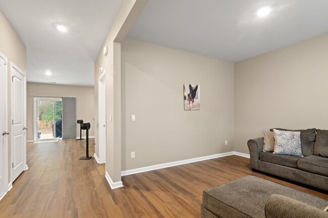 Photo - 103 Cardinal Flower Ct