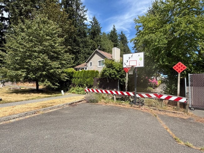 Photo - 3709 170th St SW