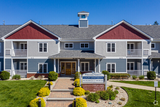 Building Photo - Village Green Apartments