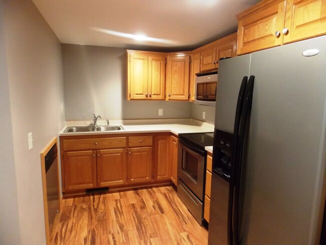 6157 Elm St Unidad 2