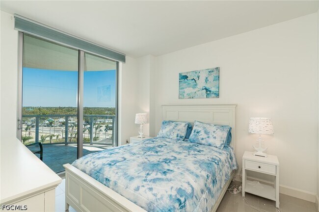 Photo - 3000 Oasis Grand Blvd Unit 801