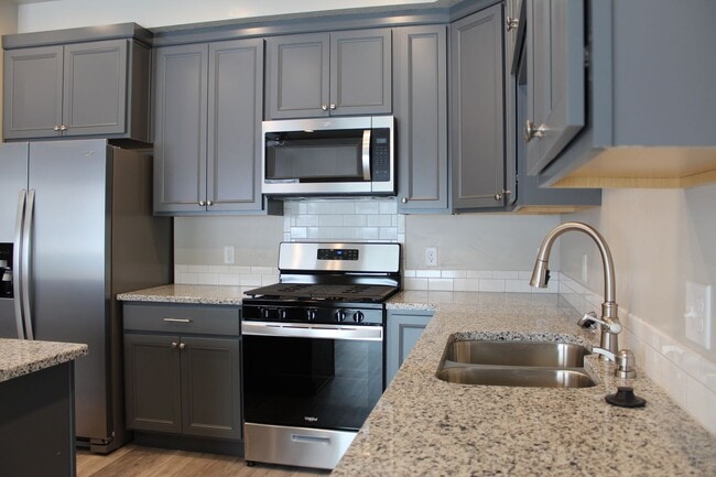 Photo - Beautiful Newer Townhouse