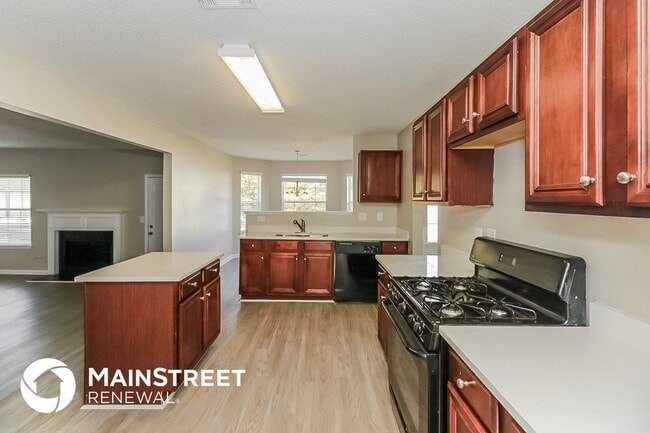 Photo - 4325 Holliday Rd