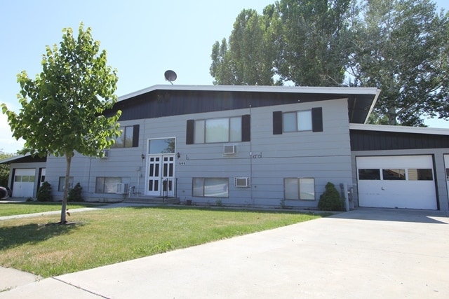 Front of Building - 1644 Kelby Dr Unit #4