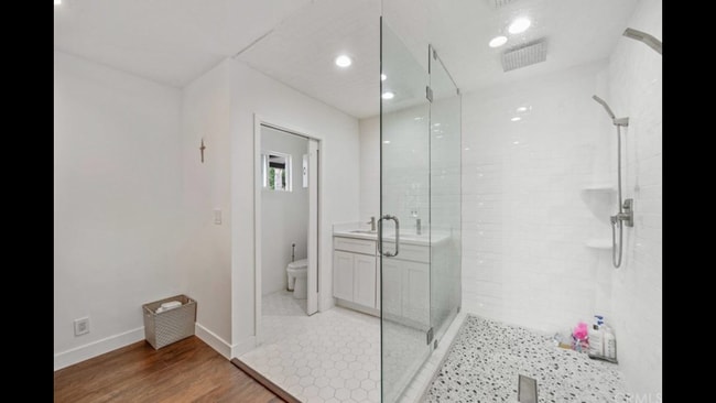 Photo - 1801 Lorella Ave