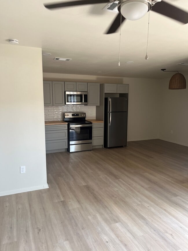 Photo - 5122 Blair Ln Unit 5122 Blair Ln #B